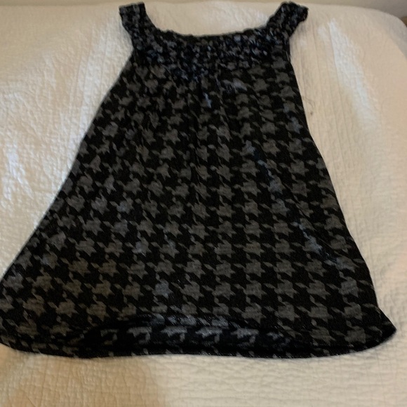 New Directions Black and Gray Houndstooth Tank Top - Picture 1 of 5